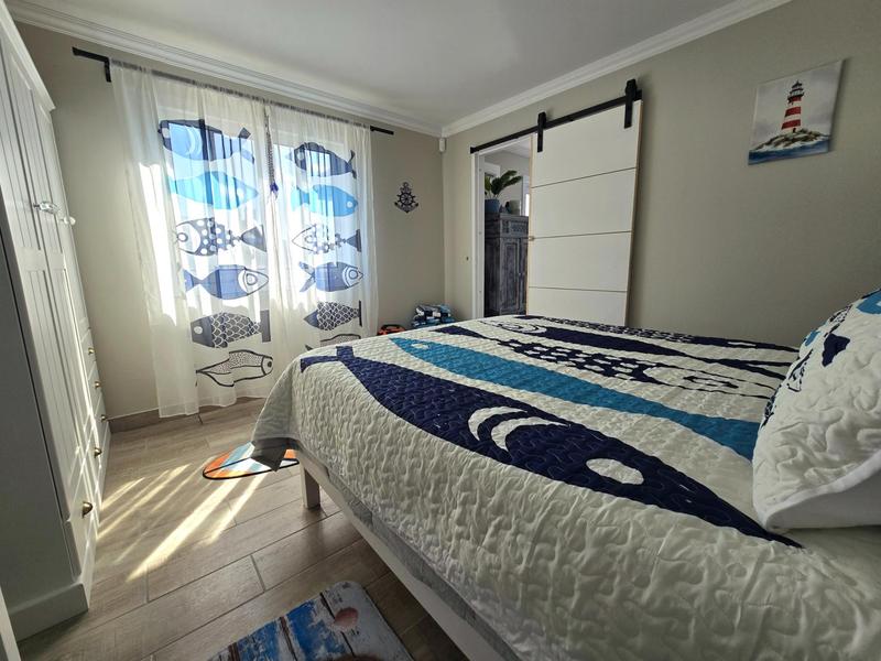 3 Bedroom Property for Sale in Britannia Bay Western Cape